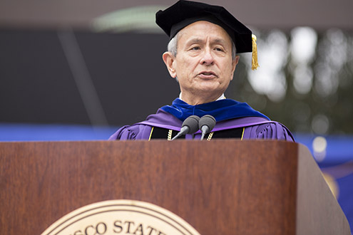 President Les Wong addressing SF State graduating grad students.