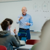 Professor Wes Bethel teaching a computer science class